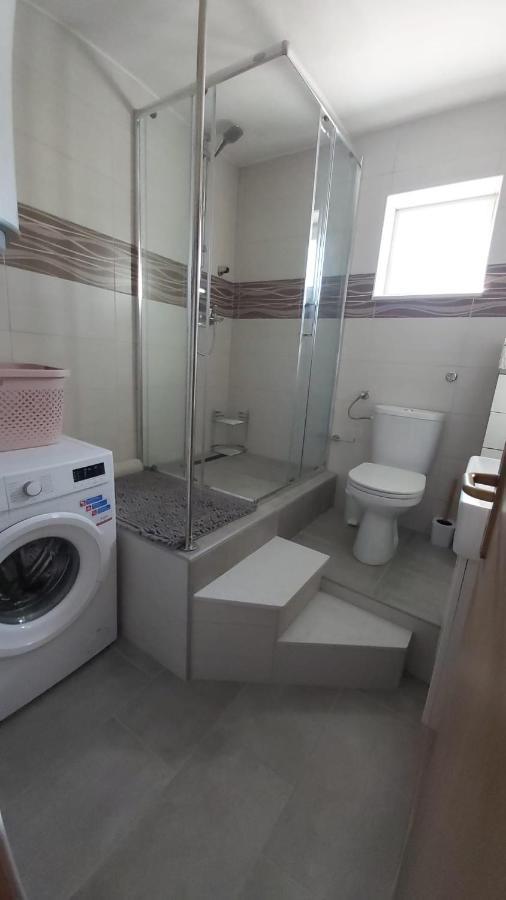 Luka Apartment Galovac  Bagian luar foto