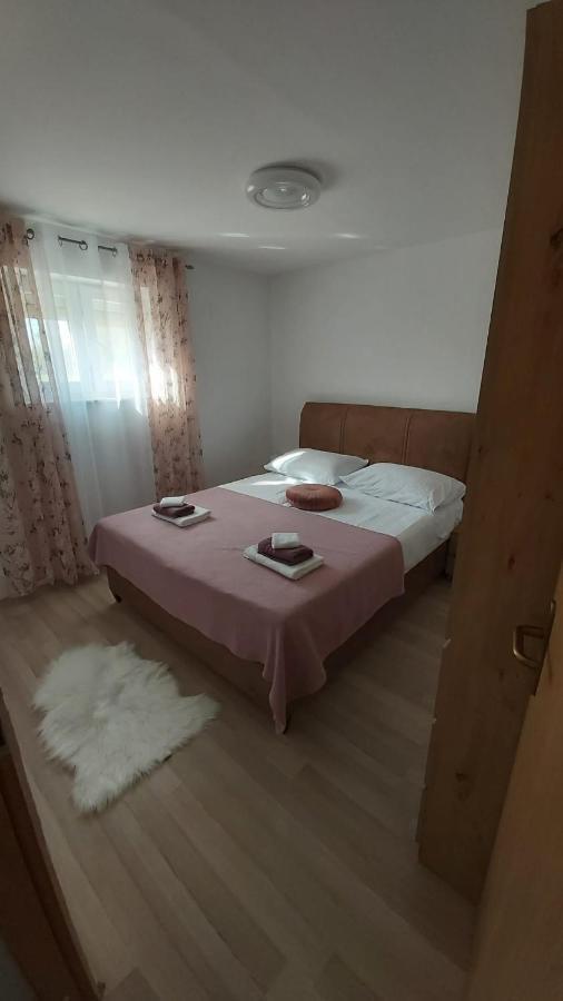Luka Apartment Galovac  Bagian luar foto